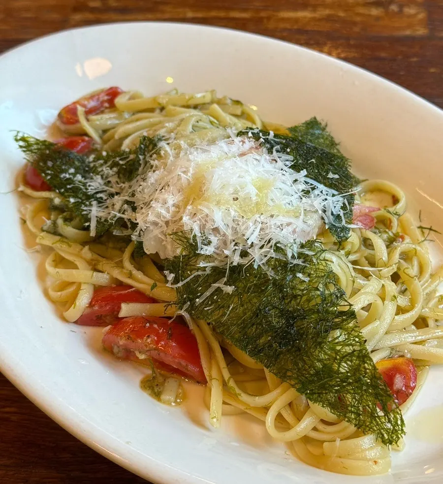 A plate of sweet shrimp gamtae pasta