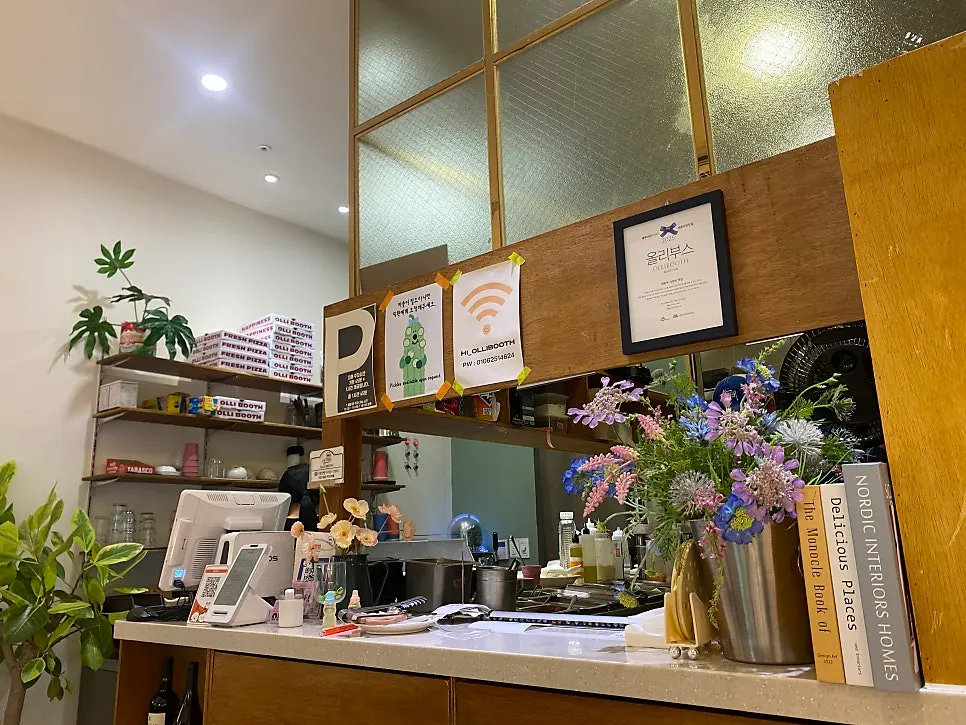 かわいくてすっきりしたOlibus本店の店内インテリア