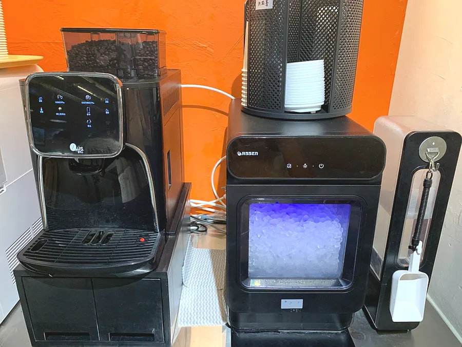Free coffee machine set up in the store