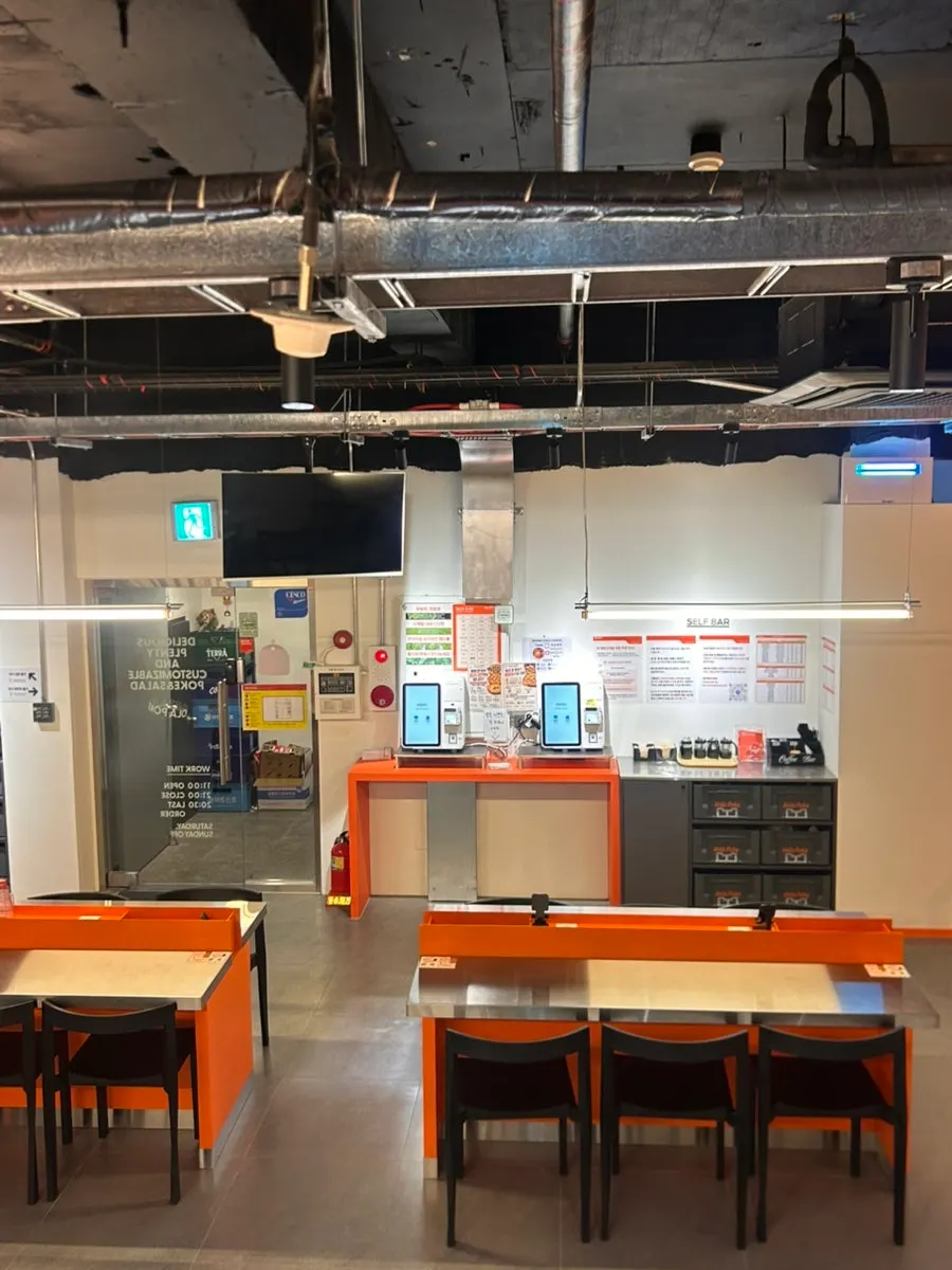 Interior of Olla Poke Seocho Gyodae Branch's basement store