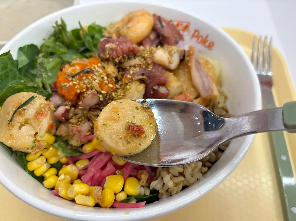 Poke bowl with flying fish roe and other seafood