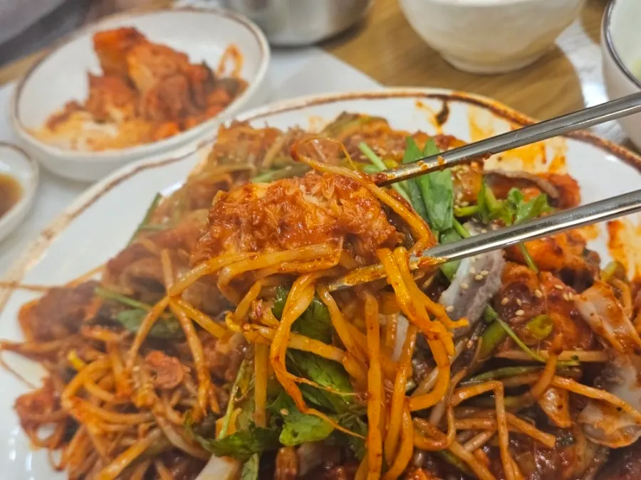 Plump monkfish meat with crunchy bean sprouts