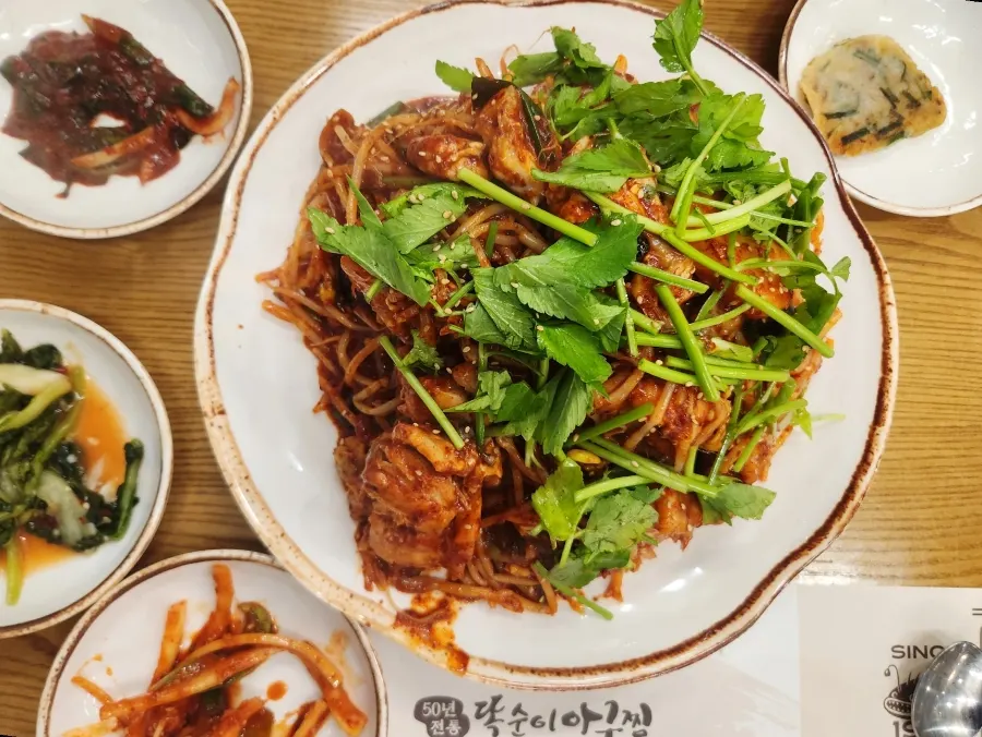 안 매운맛으로 나온 아구찜 2인분