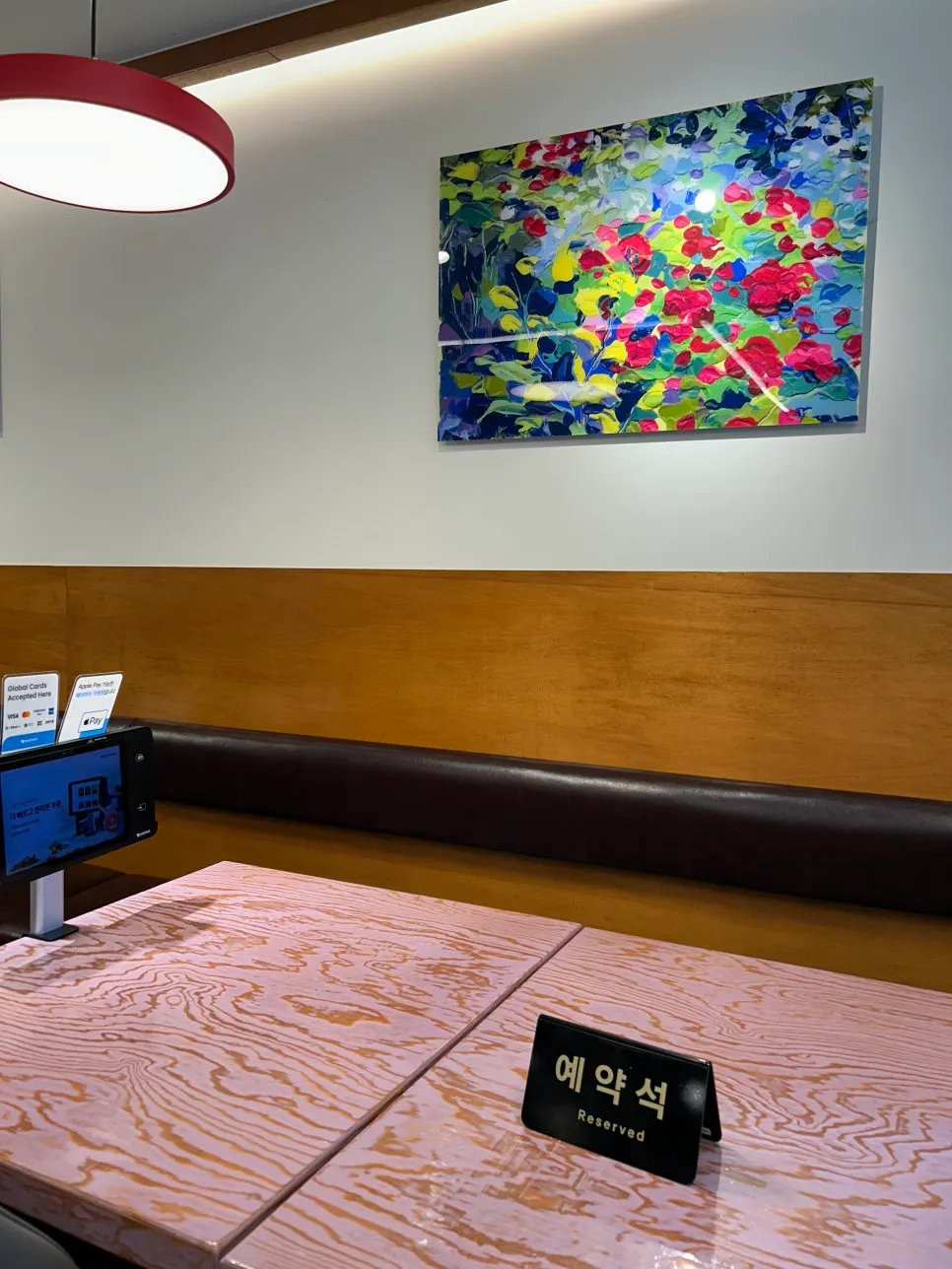Table seating inside Riae Premium tonkatsu restaurant