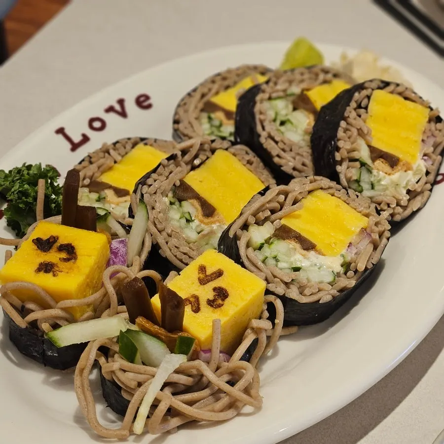 Buckwheat soba maki with egg, cucumber and fried tofu