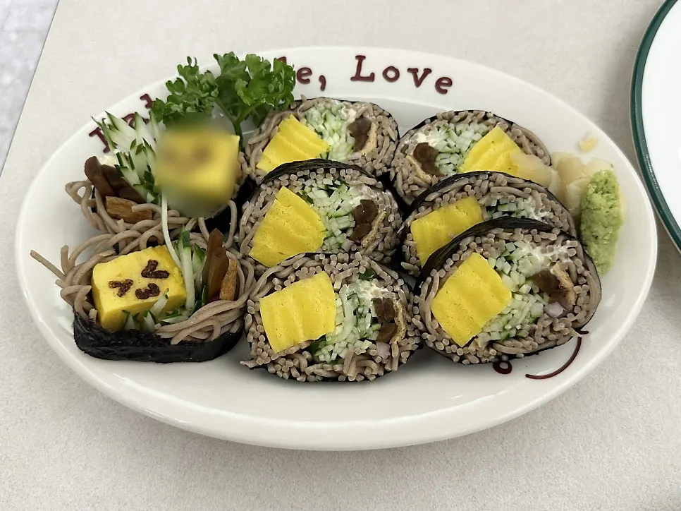 오밀 혜화 대학로 세 접시 한상 가로 컷