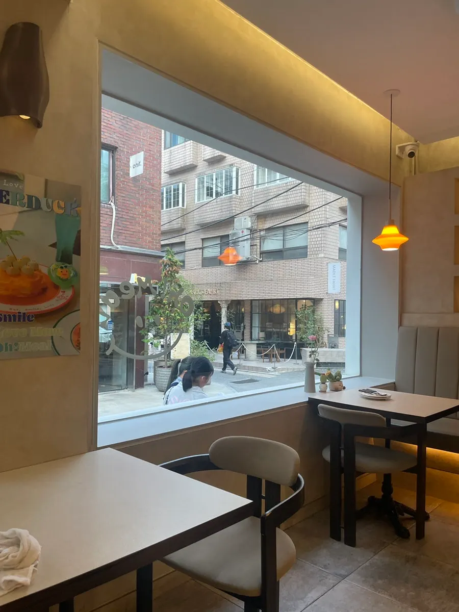 Clean seating inside Omil Seongsu