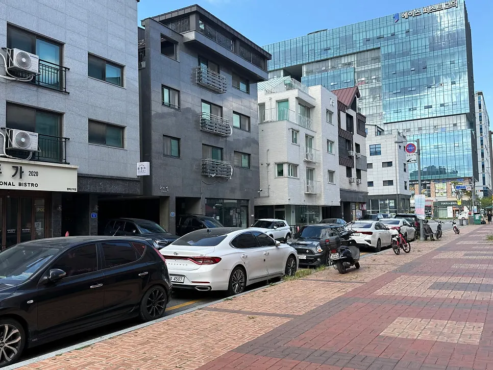 오미카츠 가게 앞 정차 공간
