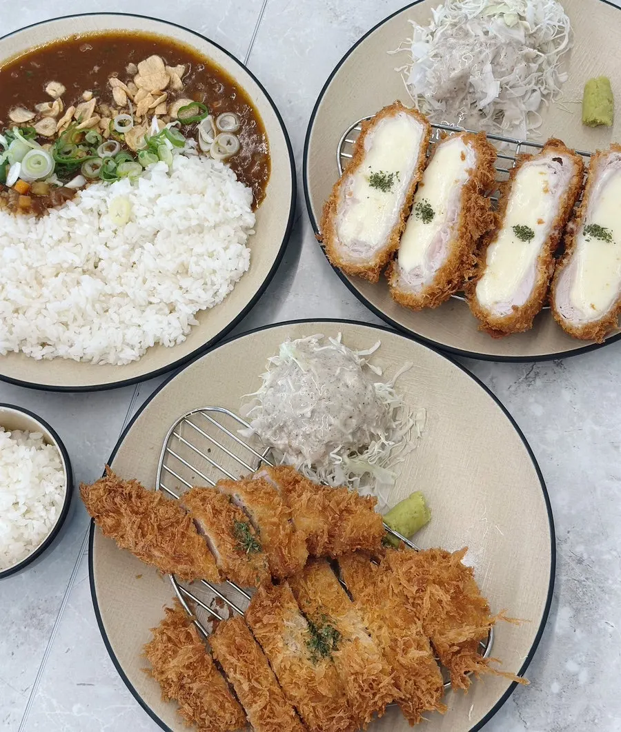 A full tonkatsu meal spread at Omi Katsu