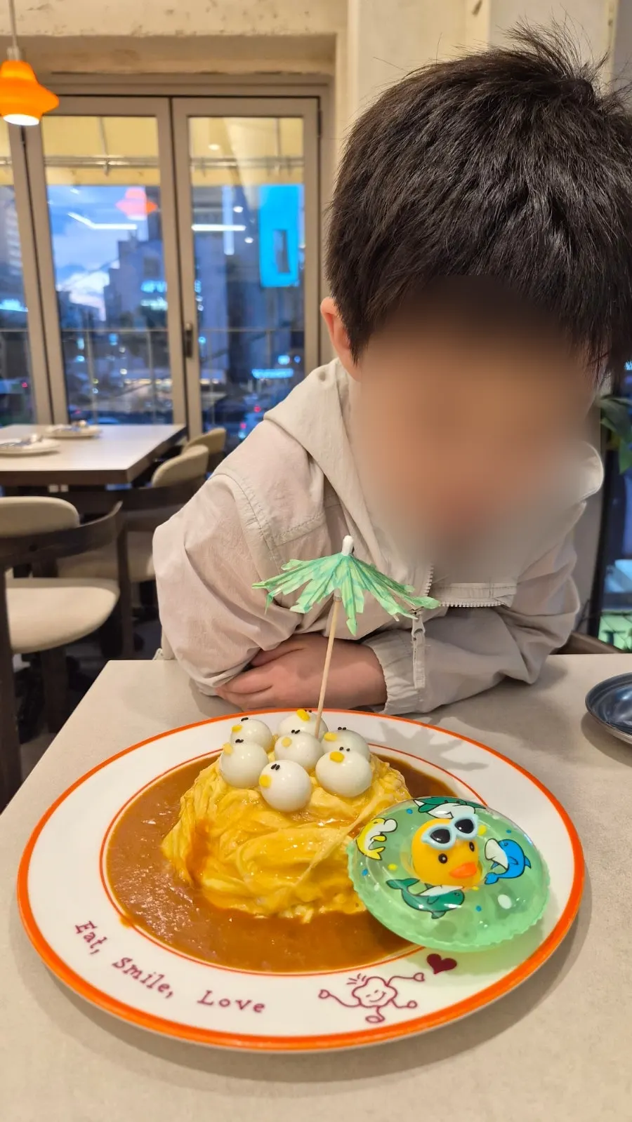 오밀 홍대 러버덕 오므라이스 상차림