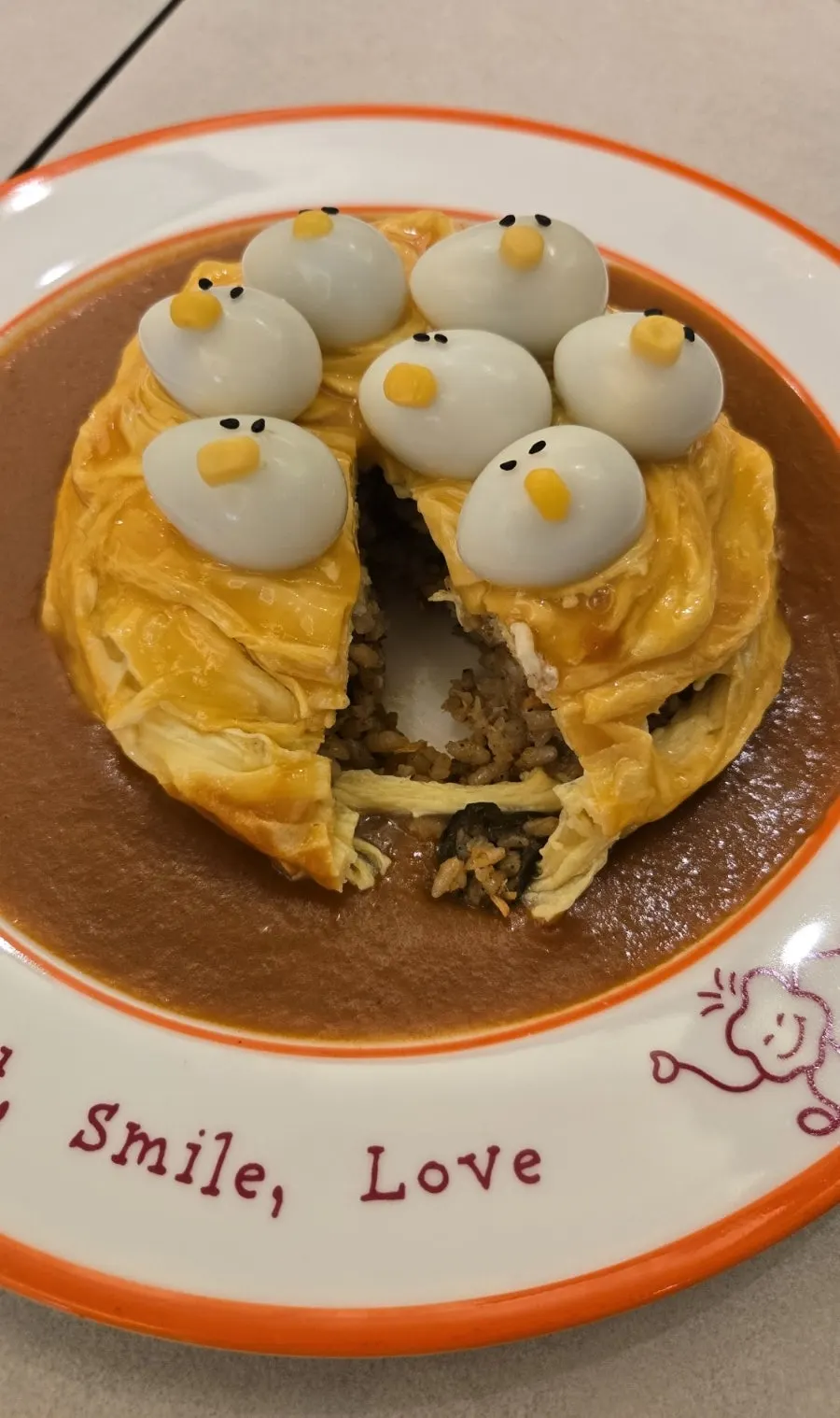 러버덕 오므라이스 클로즈업