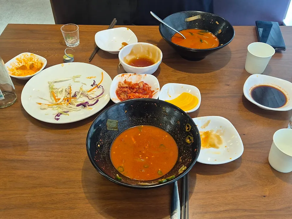 The table at Yugwanjang after finishing the meal