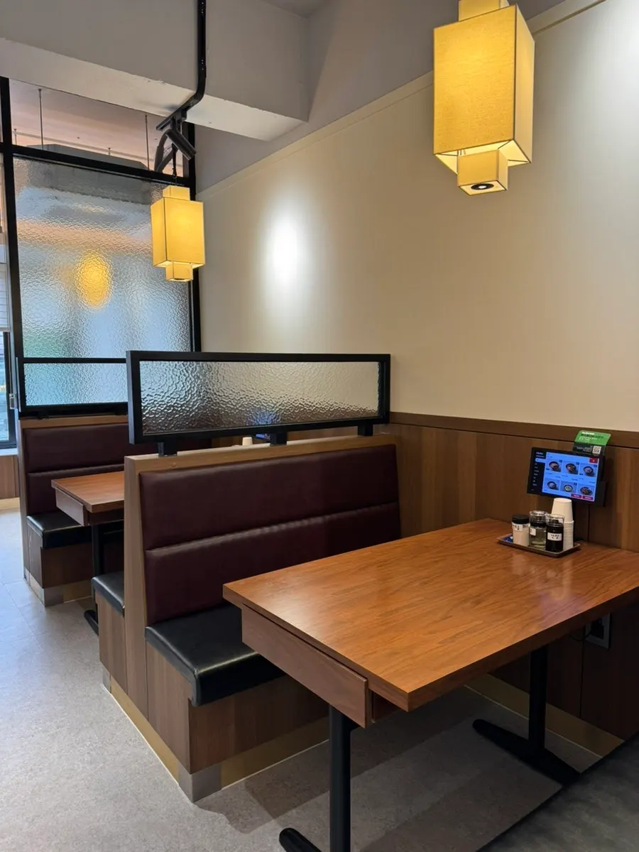Calm Chinese restaurant interior with warm lighting