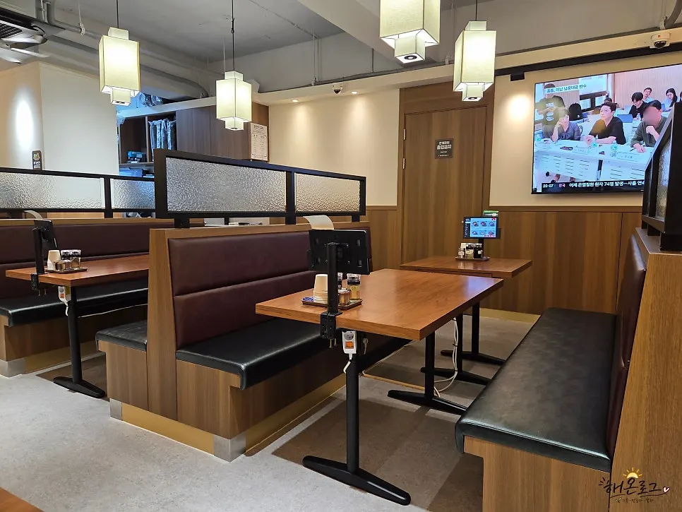 Order tablet installed at a table