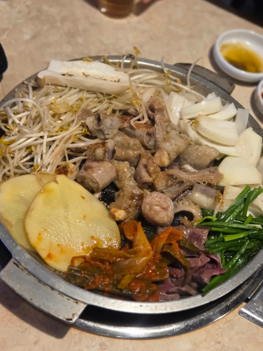 Plump daechang paired with beer