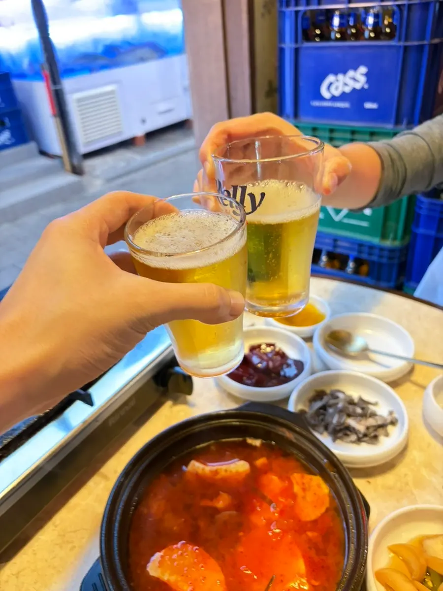 Garlic gopchang paired with a cold beer