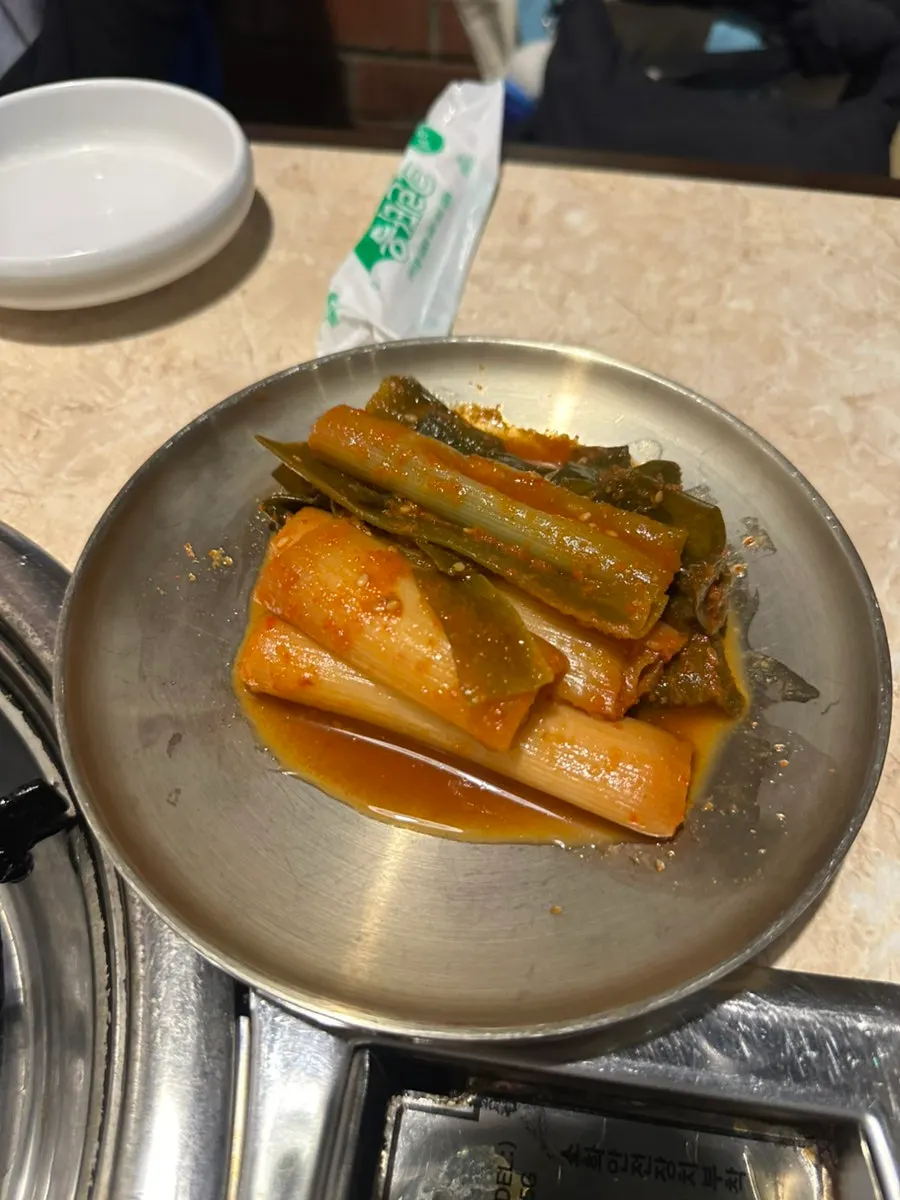 양파절임과 콘샐러드 기본 찬