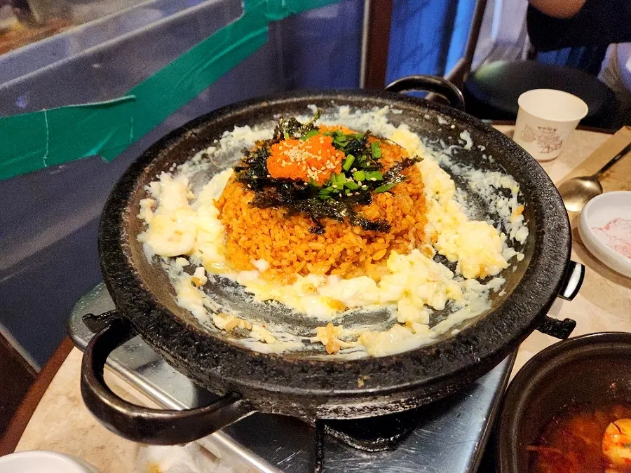 Fried rice topped with egg