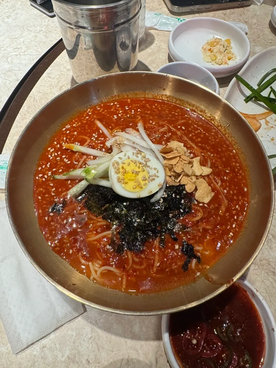 Green onion kimchi grilled together with gopchang fat