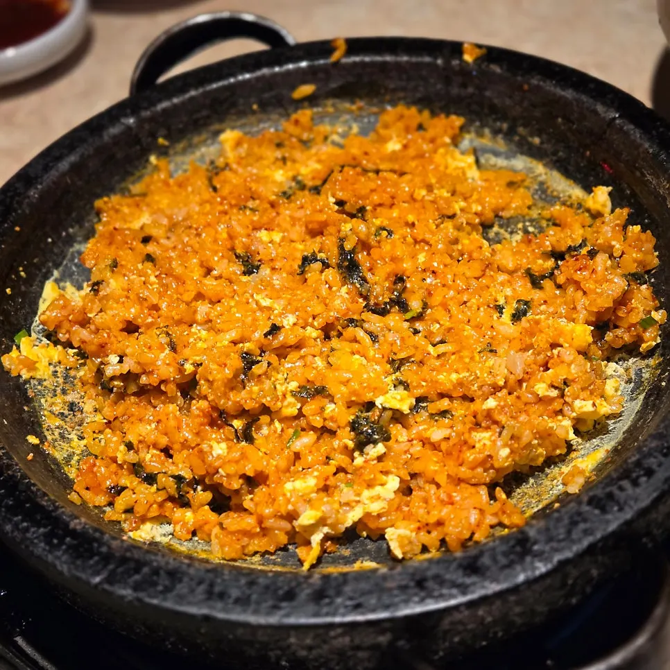 Omokgyo fried rice cooked on the grill