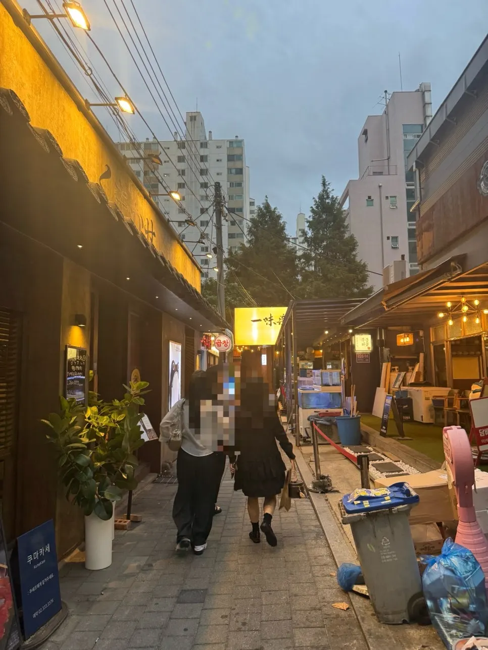 Alley near Omokgyo Station leading to Omokgyo Gopchang