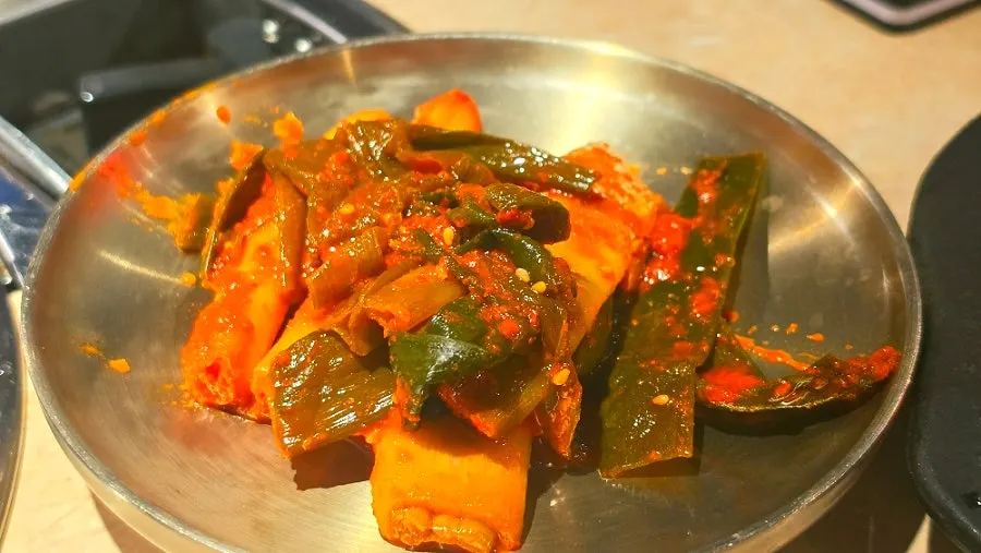 기본찬으로 나온 천엽 접시