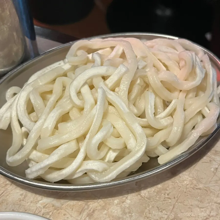 기본 구성으로 나온 우동사리
