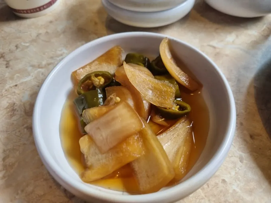 Crunchy scallion kimchi side dish