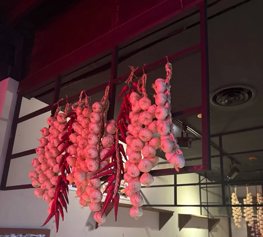 Spacious, cozy dining hall at Omokgyo Gopchang Mokdong Main Branch