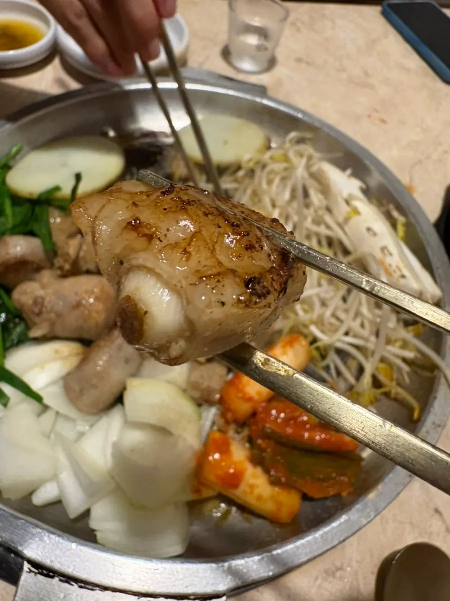 Chives and scallion kimchi grilled together on the pan
