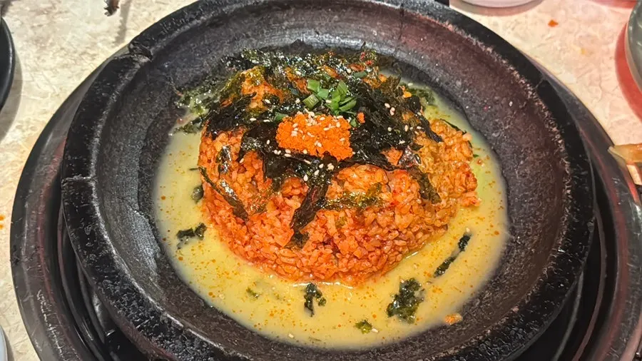 다 구워진 모둠곱창 클로즈업