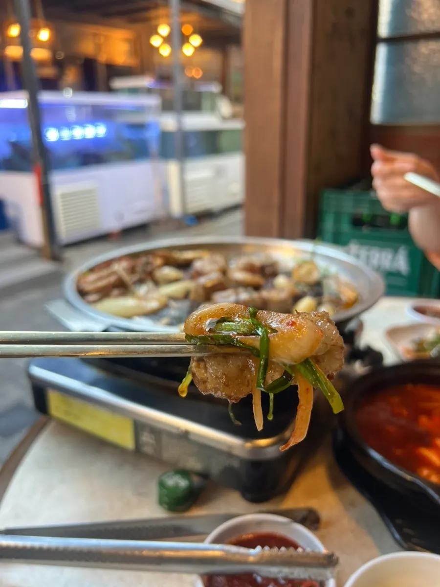표고와사비소스와 곱창 한 점