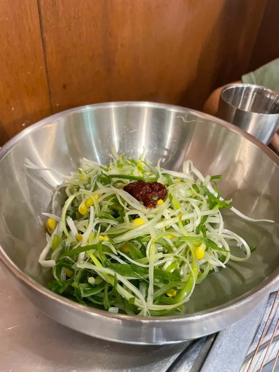 Green onion salad side dish