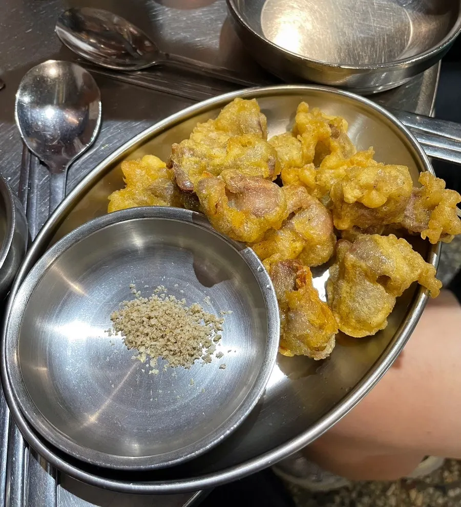 Crispy fried chicken gizzard served as standard