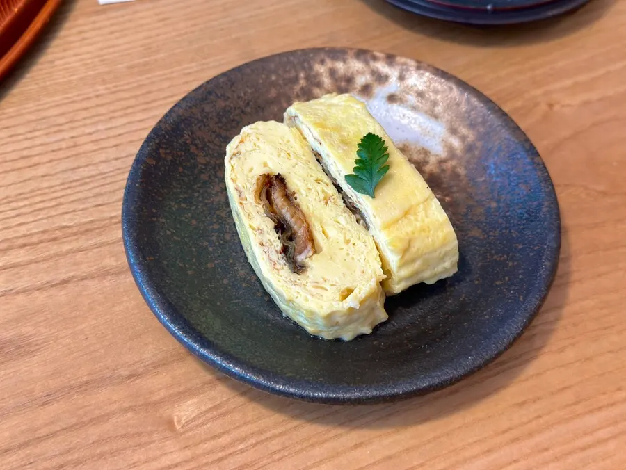 2 pieces of eel omelette umaki included in the lunch special set