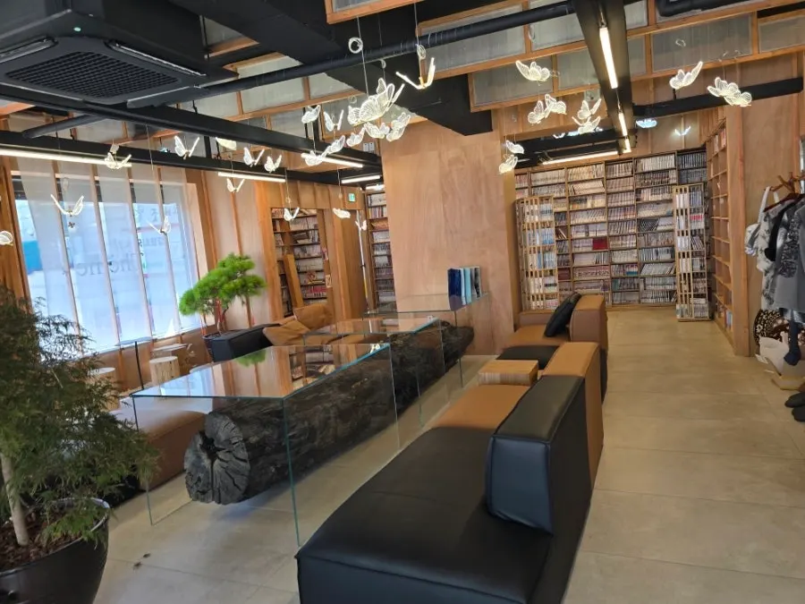 3rd floor counter area where drinks and food are made