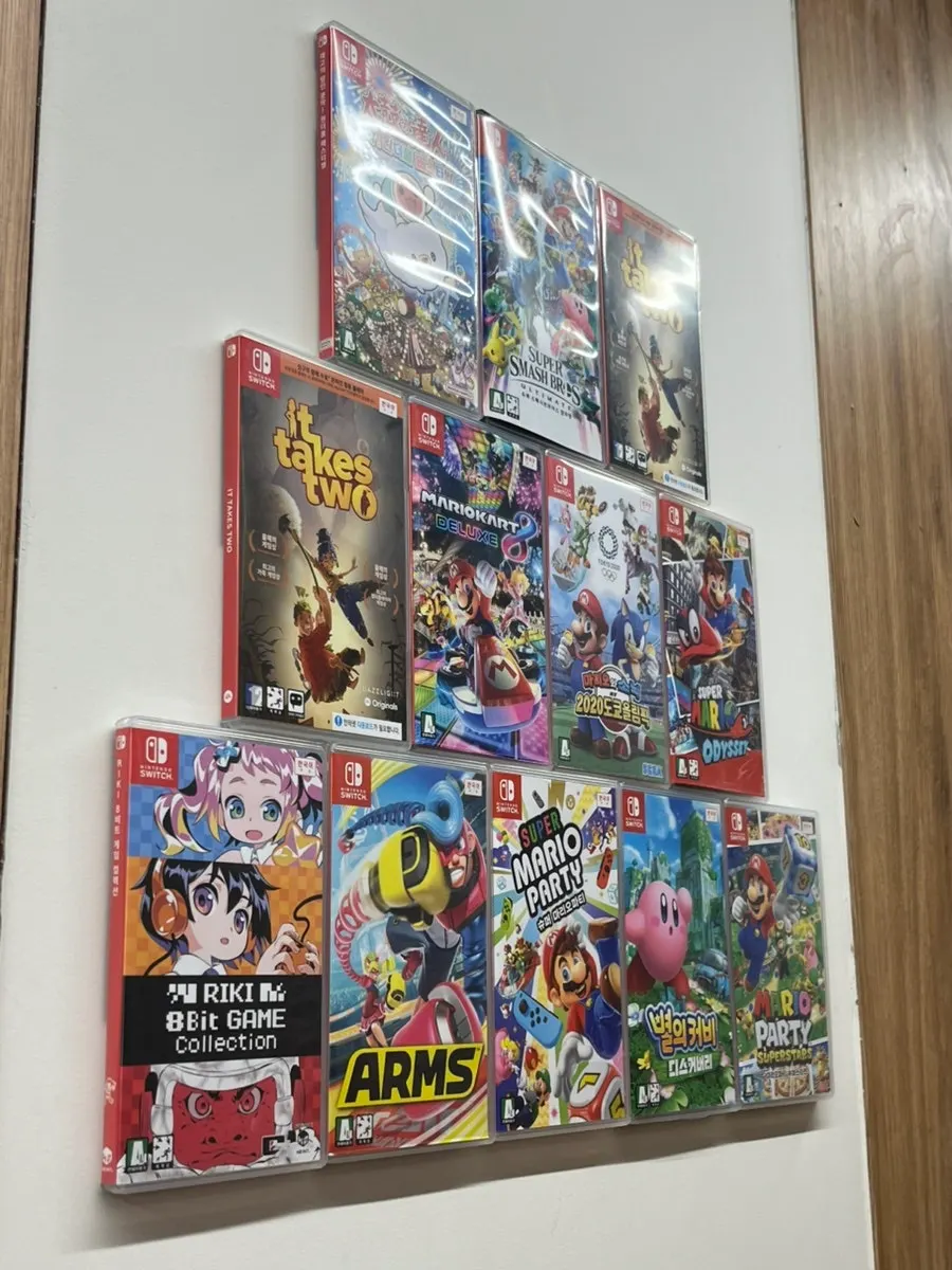 Space displaying Nintendo consoles and board games