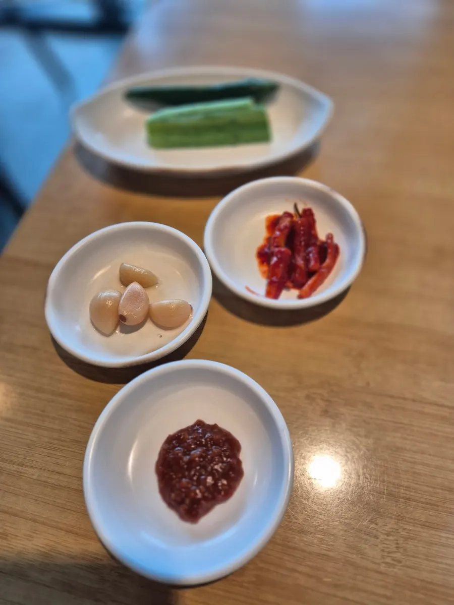 The table before ordering at Oneuldo Utja Chowol