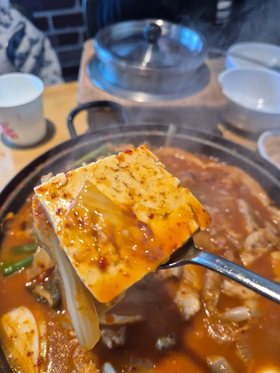 Meat simmered in kimchi jjigae broth
