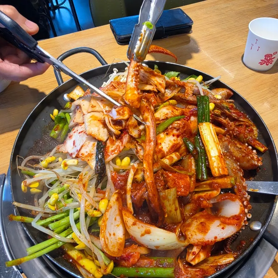 Duruchigi with whole squid and thick pork belly