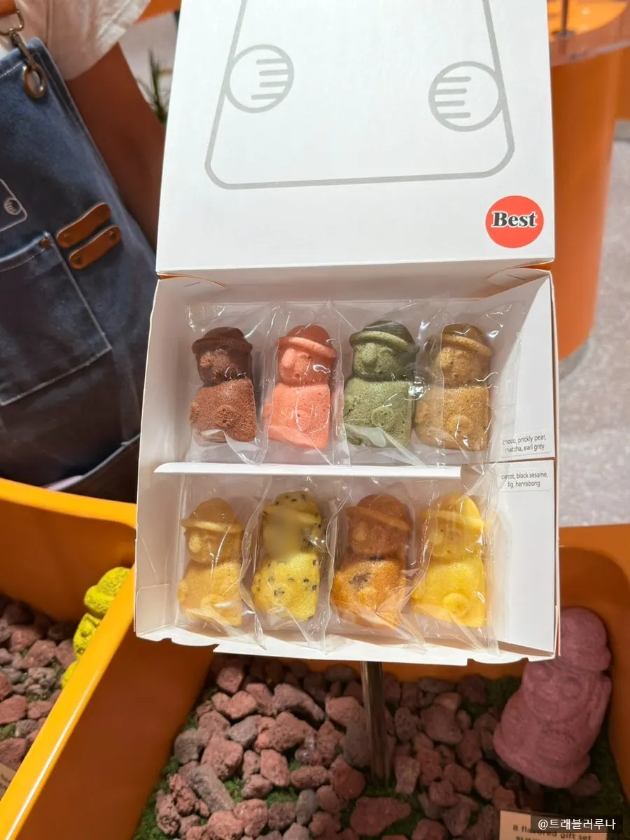 Display of chocolate-coated hareubang madeleines