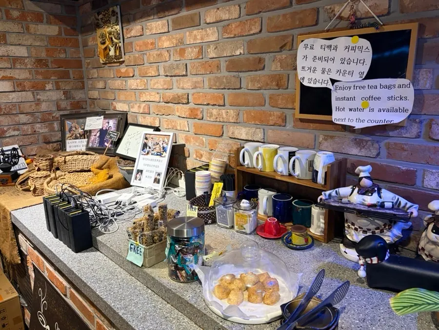 옹다래찜닭 한쪽에 마련된 후식존