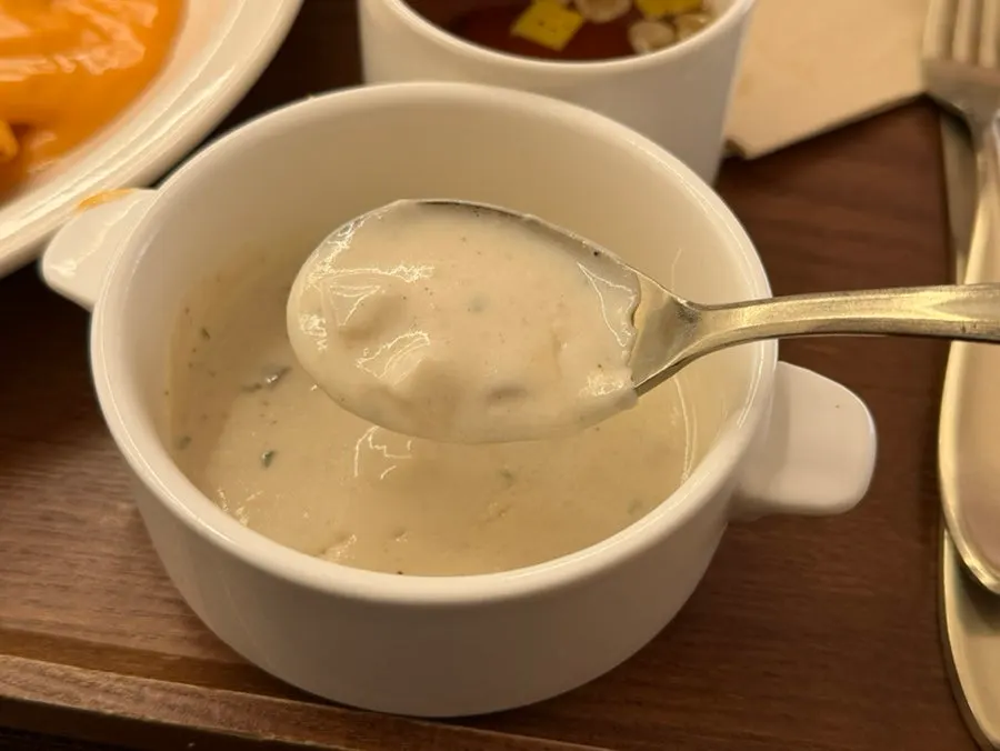A bowl of thick Western-style soup