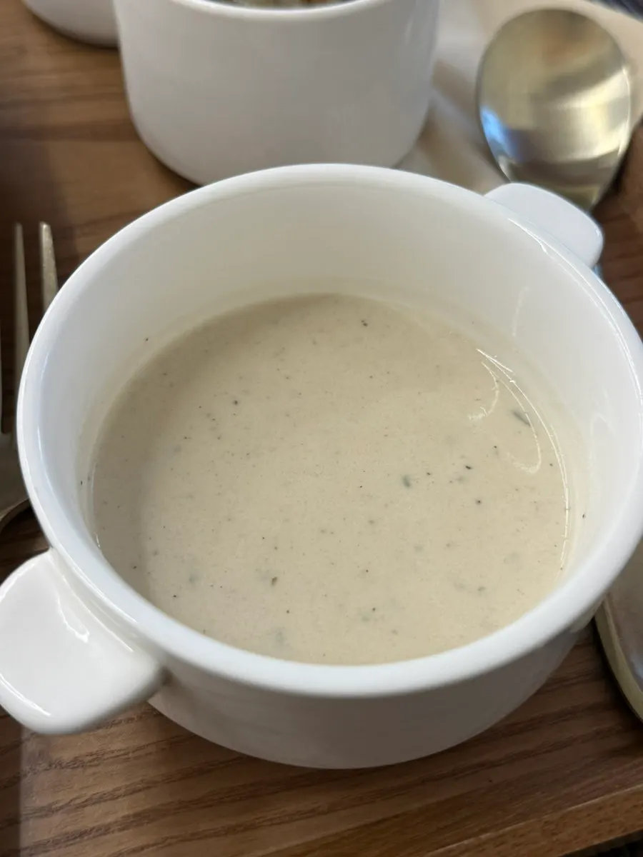 A bowl of mushroom-scented gyeongyangsik soup