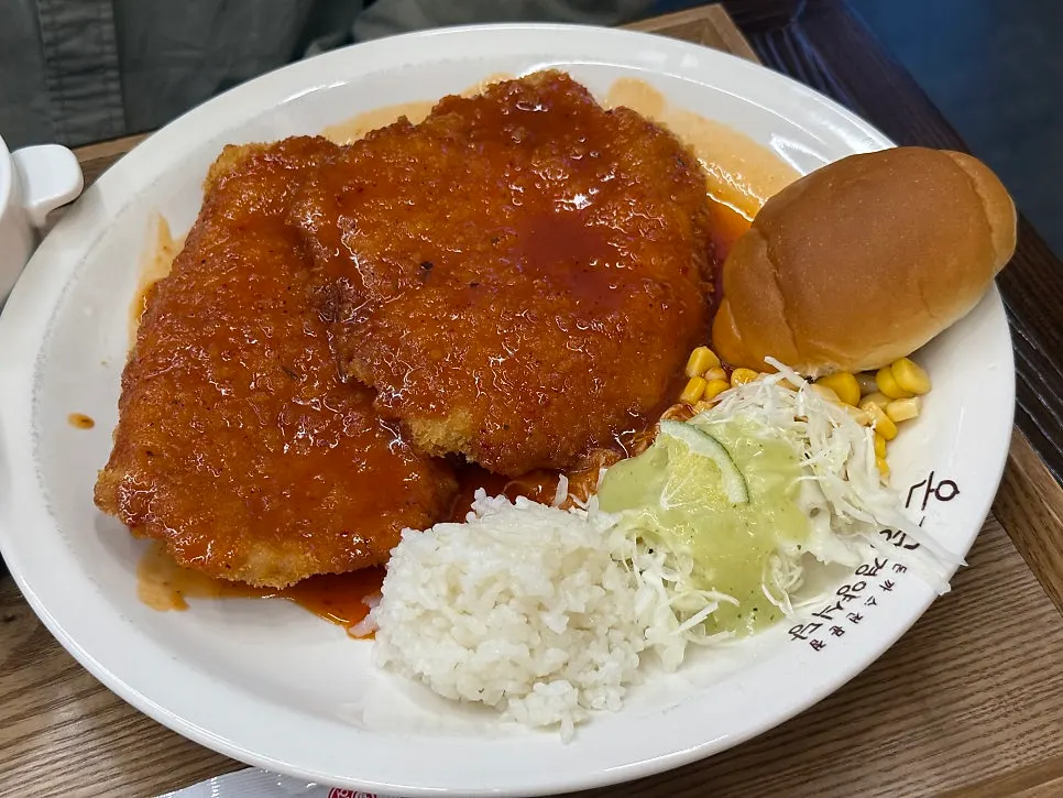 Full spread of pork cutlet and udon set