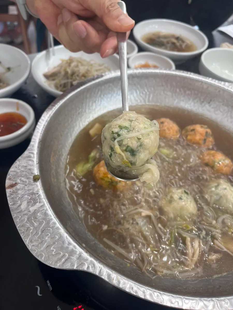 Shabu vegetables added into the broth