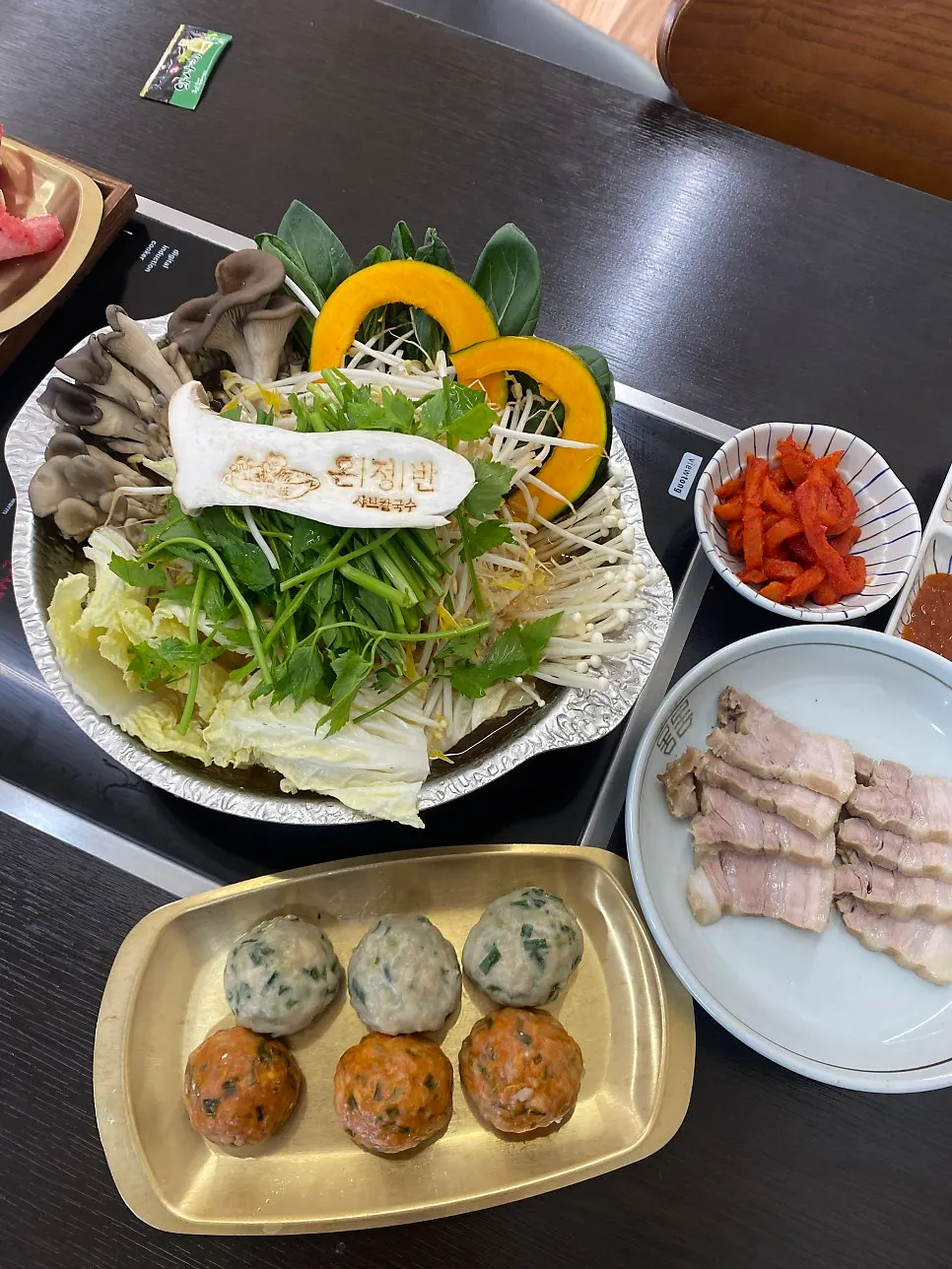 Assorted vegetables and mushrooms for the shabu-shabu