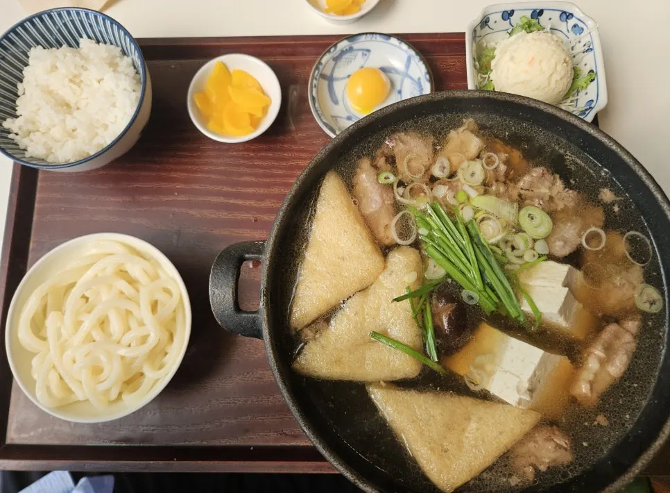 스키야키 나베 정식 한상 차림