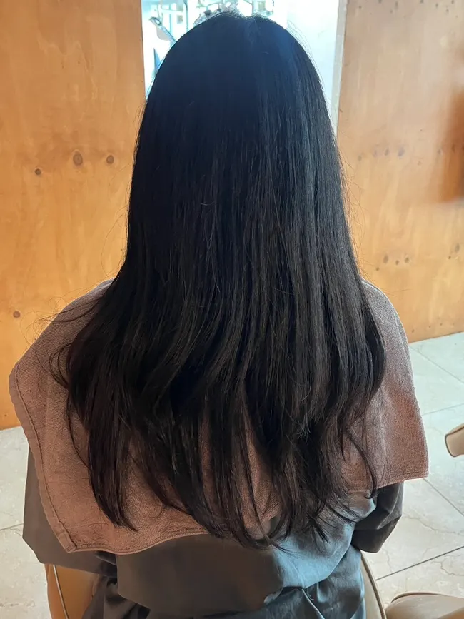 Hair condition damaged from C-curl perm before the clinic