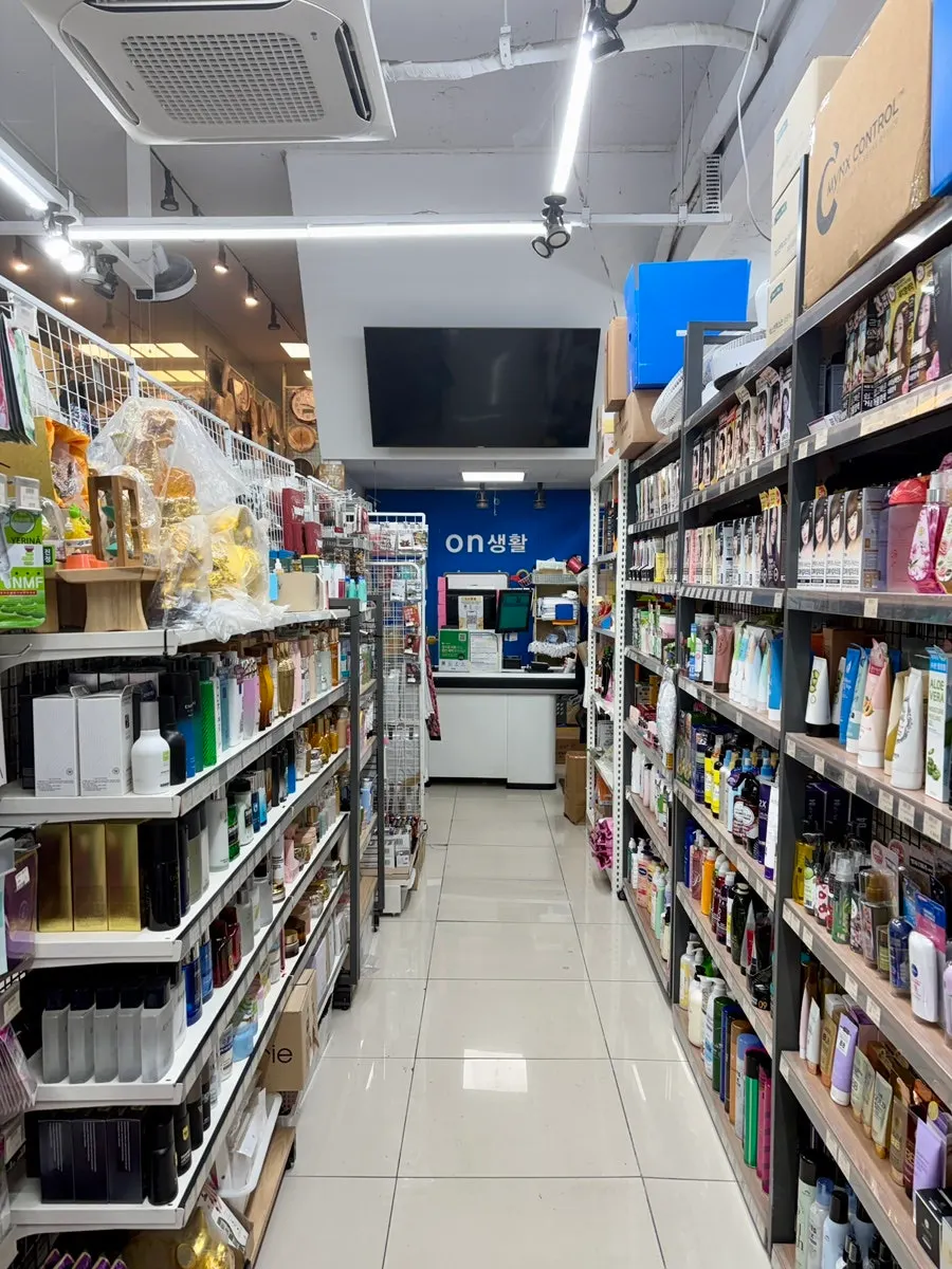 Around the checkout counter on On Saenghwal's 1st floor